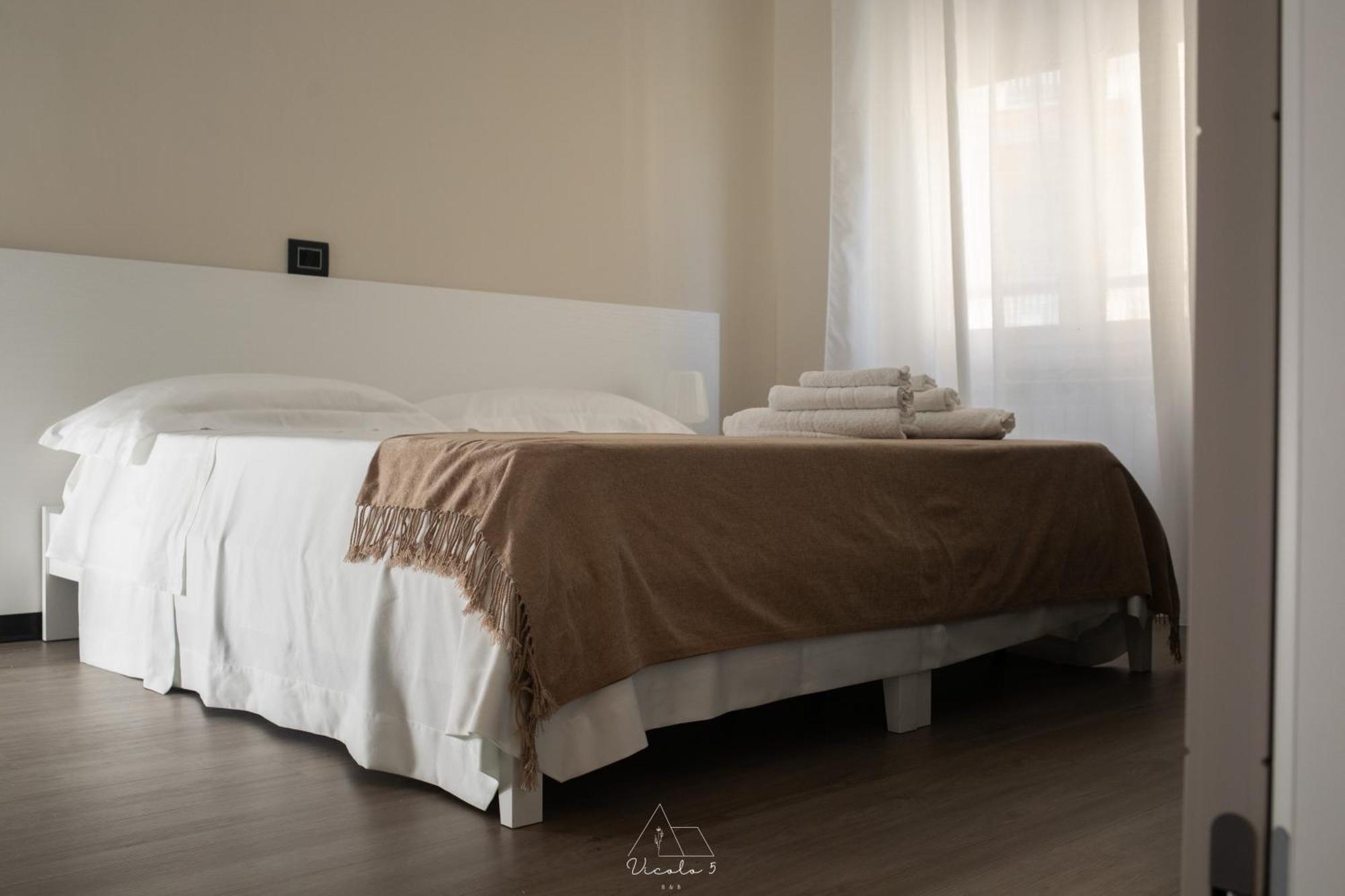 Bed and Breakfast Vicolo 5 à Salernes Extérieur photo